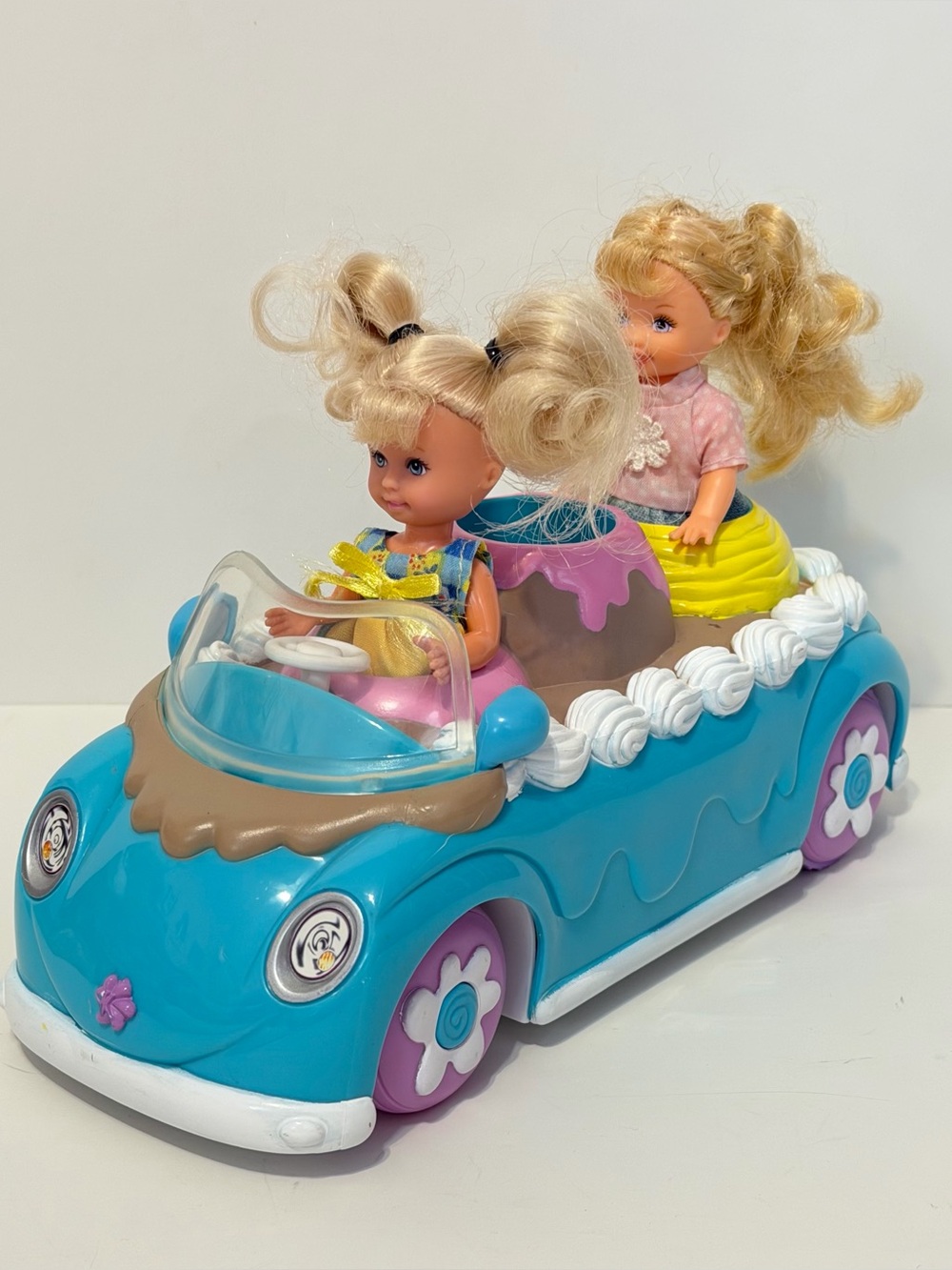 Barbie Kelly Sweetsville Ice Cream Cruiser Car with 2 Dolls